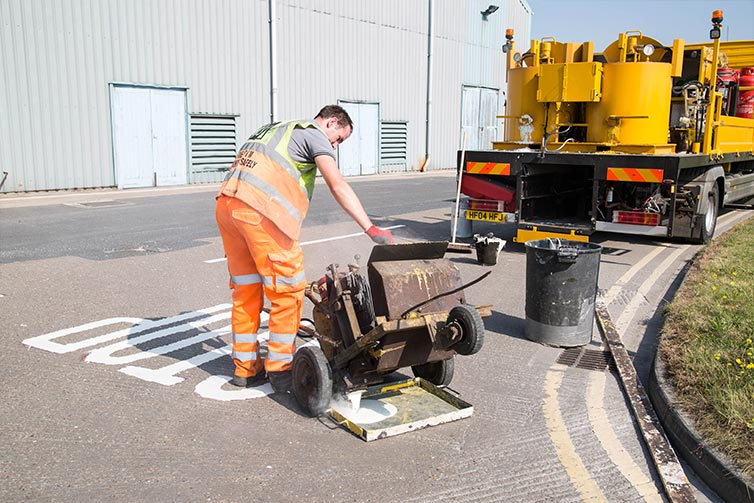 White Lining Contractors in Sheffield Company in Leeds